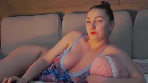 annasplash online show from May 2026 04:29:01 AM