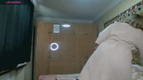 AnnaXLovers online show from September 2025 10:47:01 AM