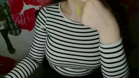 Bella online show from December 2025 06:13:02 PM