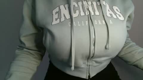 Bella online show from March 2026 01:16:02 PM