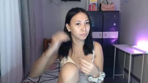 anne_chanelx online show from May 2026 04:04:02 PM