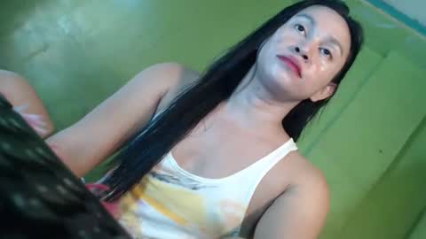 anne_hotaway online show from May 2026 12:30:01 AM