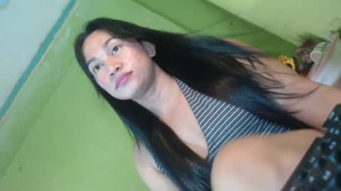 anne_hotaway online show from June 2026 02:05:01 AM