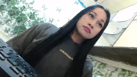 anne_hotaway online show from June 2026 06:54:02 PM