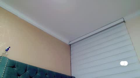       online show from November 2025 12:44:01 AM