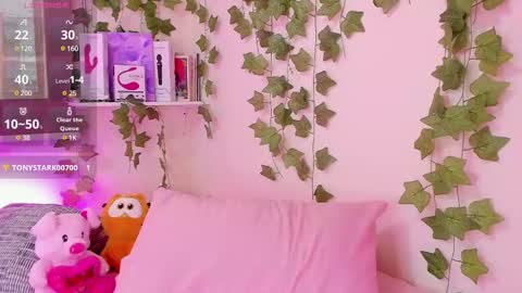 Anne online show from February 2025 08:47:01 PM