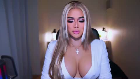 Anne Hart online show from December 2024 06:01:01 AM