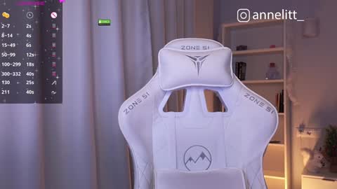 annelitt online show from December 2024 08:43:01 PM