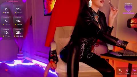 Snapshot of annes_secrettemple chatting on November 2025 09:15:01 PM Annes online show from November 2025 09:15:01 PM