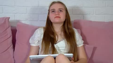 AnnetBennette online show from July 2026 05:02:01 AM