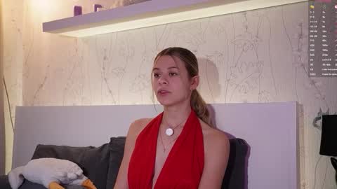 Anne online show from October 2025 06:53:01 PM