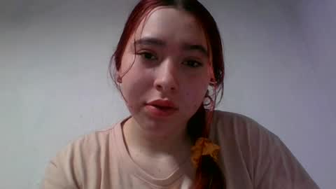 anni000__ online show from July 2026 10:17:02 AM