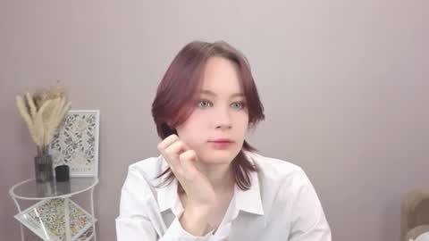 Anni online show from November 2025 12:26:01 PM