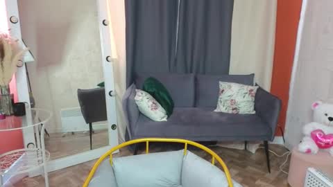 Anni online show from February 2026 09:13:02 AM