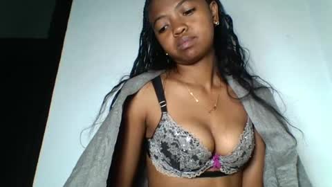 annica86 online show from June 2026 06:53:02 PM