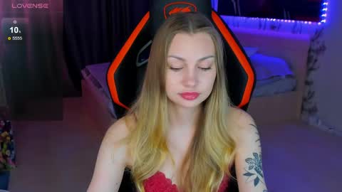 Annie online show from May 2026 01:14:01 AM