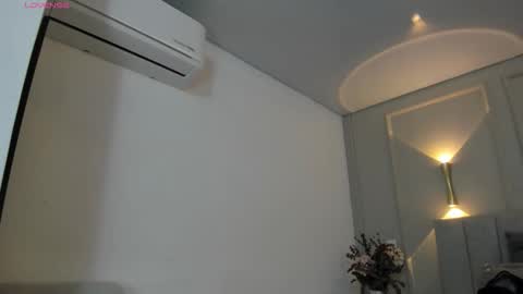 annie_20_ online show from February 2026 12:08:01 PM