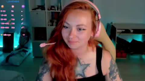 Snapshot of annie__bloom chatting on July 2026 05:00:02 PM Ann online show from July 2026 05:00:02 PM