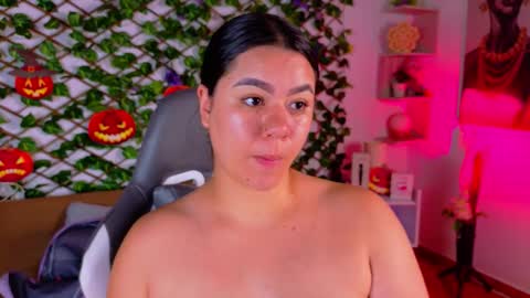 annie_barozzi online show from October 2025 01:33:02 PM