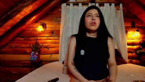 Annie online show from March 2026 10:00:02 AM