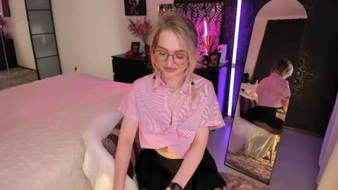 Snapshot of annie_leone chatting on May 2026 05:54:01 PM Annie online show from May 2026 05:54:01 PM