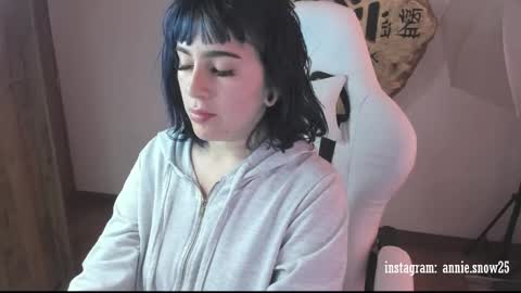 JEANNE no olvides seguirme dont forget follow me  uu online show from February 2025 09:25:02 PM