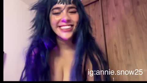 JEANNE no olvides seguirme dont forget follow me  uu online show from March 2025 12:22:01 AM