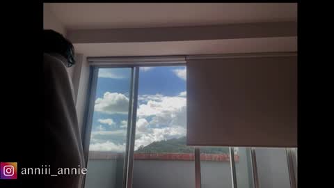 JEANNE no olvides seguirme dont forget follow me  uu online show from September 2025 07:36:01 PM