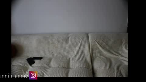JEANNE no olvides seguirme dont forget follow me  uu online show from May 2026 09:42:02 PM