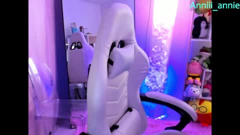 JEANNE no olvides seguirme dont forget follow me  uu online show from May 2026 10:07:01 PM