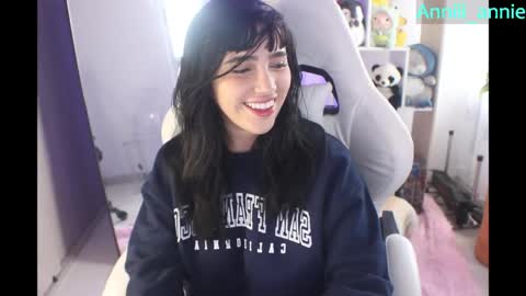 JEANNE no olvides seguirme dont forget follow me  uu online show from May 2026 09:44:02 PM
