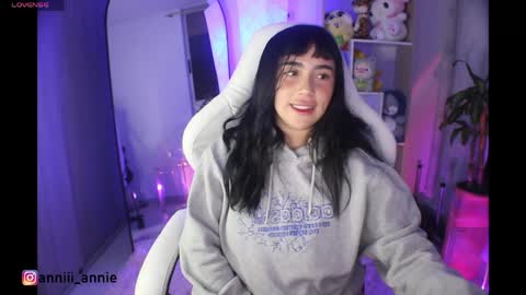 JEANNE no olvides seguirme dont forget follow me  uu online show from June 2026 01:28:02 AM