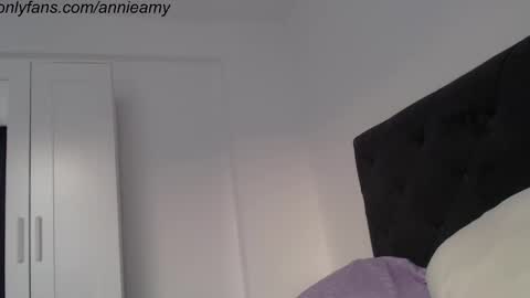 Annie online show from February 2025 03:16:01 PM