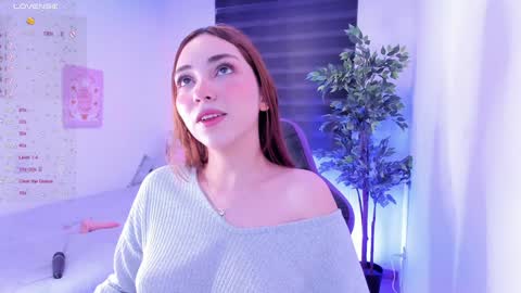 Snapshot of anniebrie chatting on January 2025 06:16:02 AM Cassandra online show from January 2025 06:16:02 AM