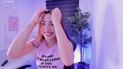 Snapshot of anniebrie chatting on January 2025 06:03:01 AM Cassandra online show from January 2025 06:03:01 AM