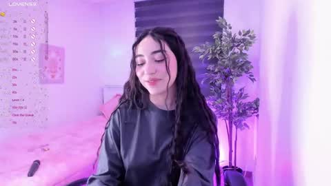 Snapshot of anniebrie chatting on March 2025 05:50:02 AM Cassandra online show from March 2025 05:50:02 AM