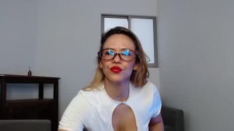 Annie online show from April 2026 04:37:01 PM