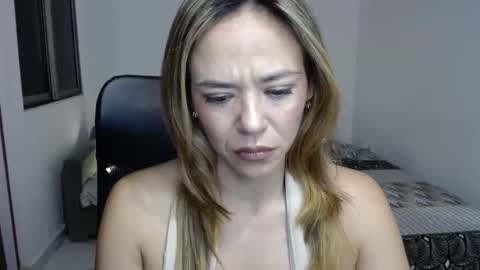 Annie online show from May 2026 03:04:02 AM