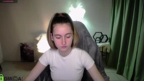 annieee_smith online show from July 2026 05:10:02 AM