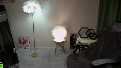 annieee_smith online show from July 2026 05:25:01 AM