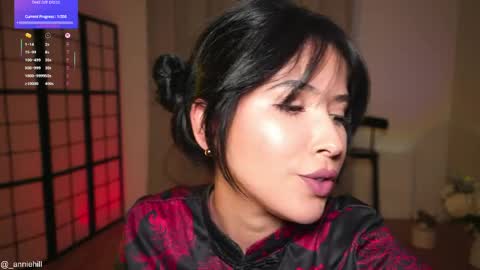 anniehillofficial_ online show from April 2026 07:22:02 PM