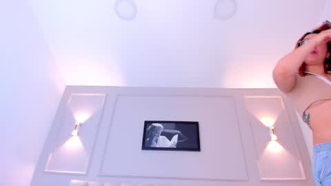 Snapshot of anniemartinezz chatting on December 2024 02:10:02 PM Annie online show from December 2024 02:10:02 PM