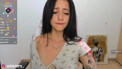 Snapshot of anniemora_ chatting on December 2024 03:04:01 AM Annie online show from December 2024 03:04:01 AM