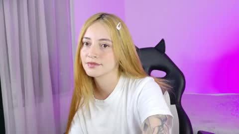 Annie online show from May 2026 01:25:02 AM