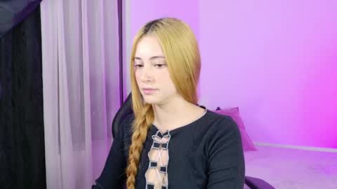 Annie online show from May 2026 01:57:02 AM
