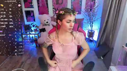 Annie FROM 8AM TO 4PM CDT online show from June 2026 08:12:02 PM