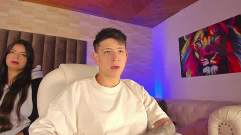 Annie  Alex online show from January 2025 01:22:02 PM