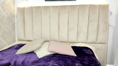 Annie Queen online show from July 2026 04:52:01 AM