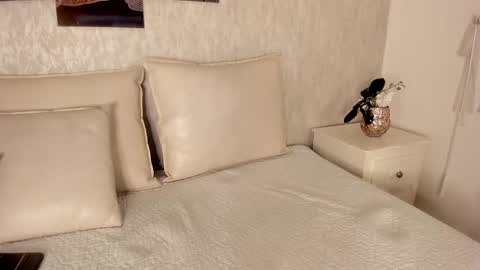 ANNIE online show from February 2025 07:44:01 PM