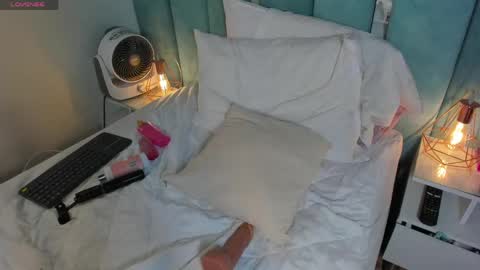 Snapshot of annita_01 chatting on May 2026 10:05:01 PM Annita online show from May 2026 10:05:01 PM